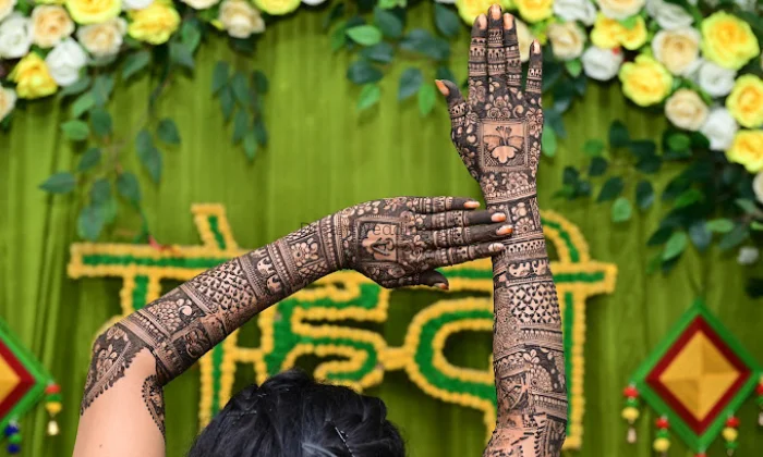 mehndi design by poonam